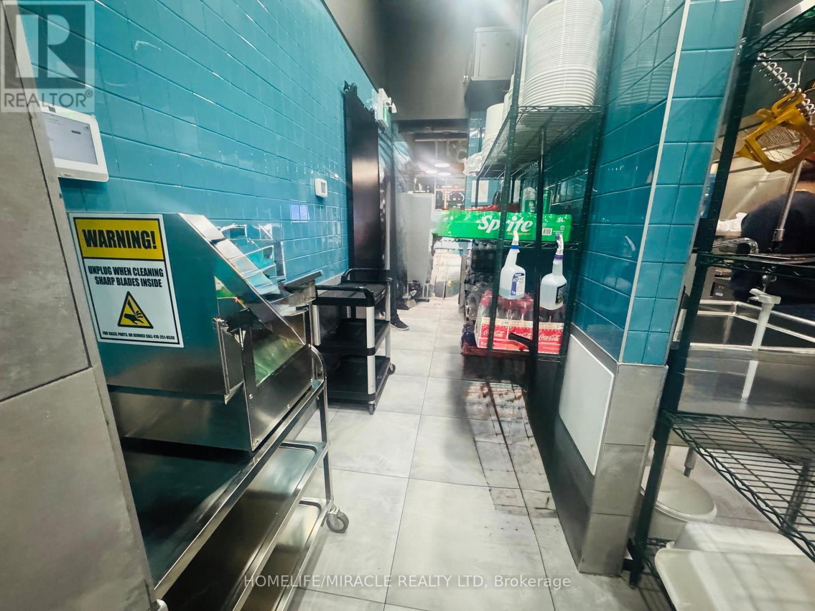 104 - 5 Rossland Road E, Ajax, Ontario  L1Z 0T4 - Photo 6 - E12631942