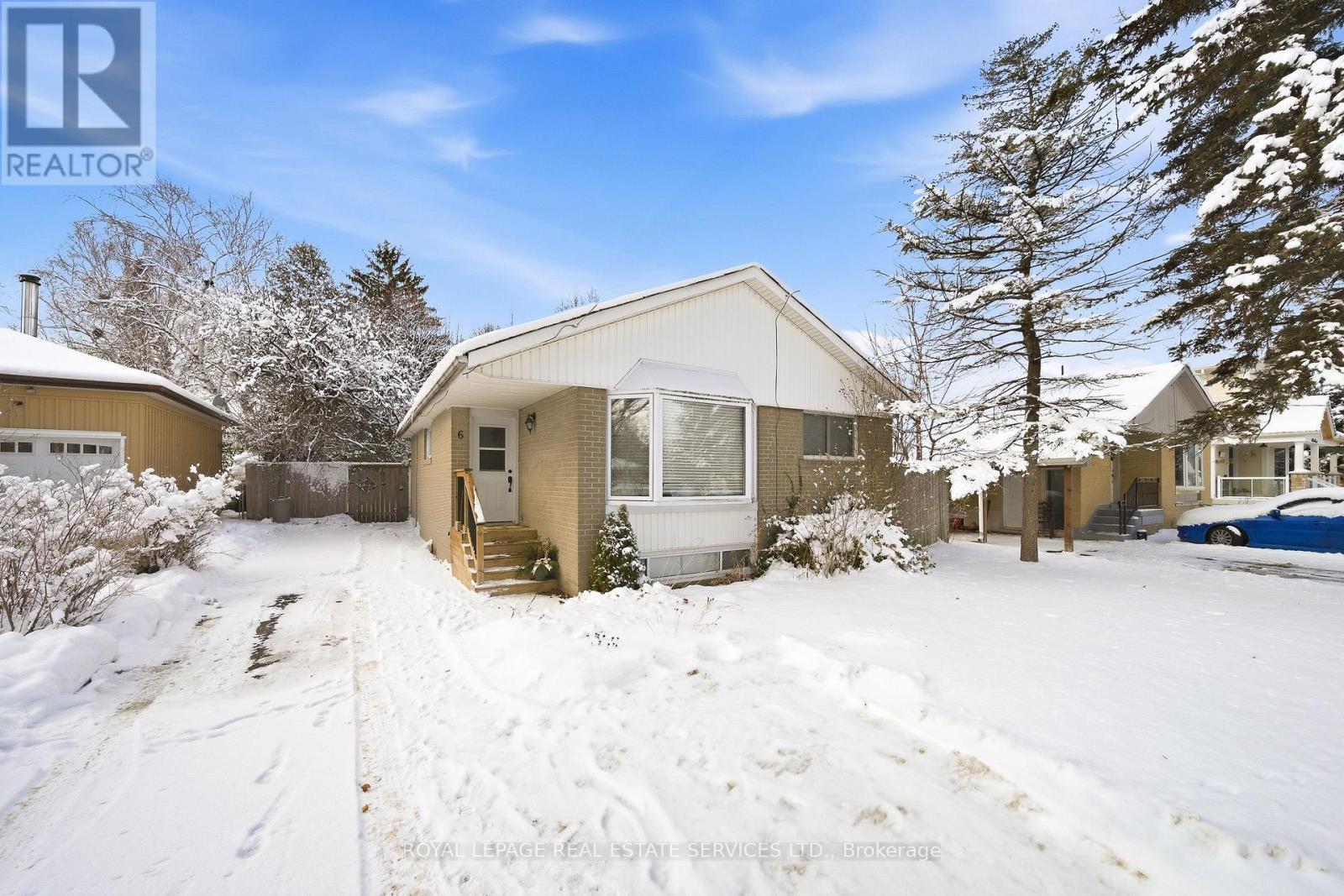 6 CORBETT CRESCENT, Aurora, Ontario