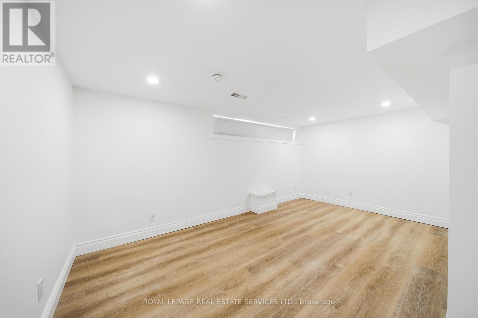 6 Corbett Crescent, Aurora, Ontario  L4G 2G1 - Photo 16 - N12426625