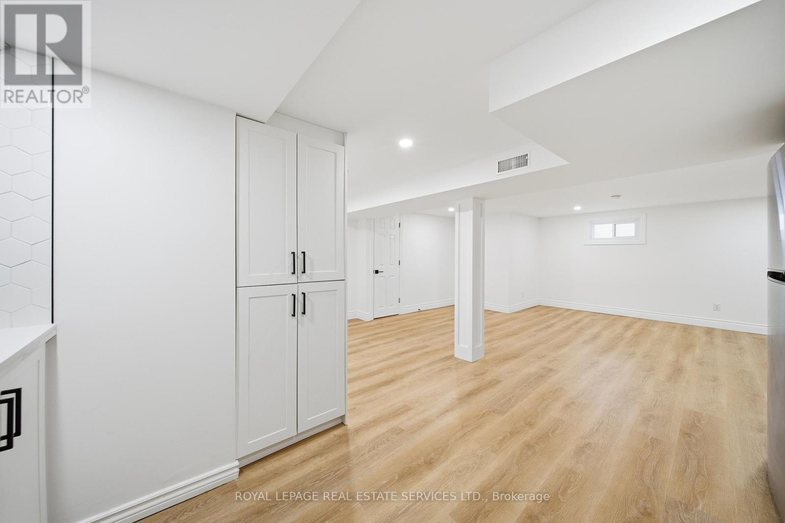 6 Corbett Crescent, Aurora, Ontario  L4G 2G1 - Photo 13 - N12426625