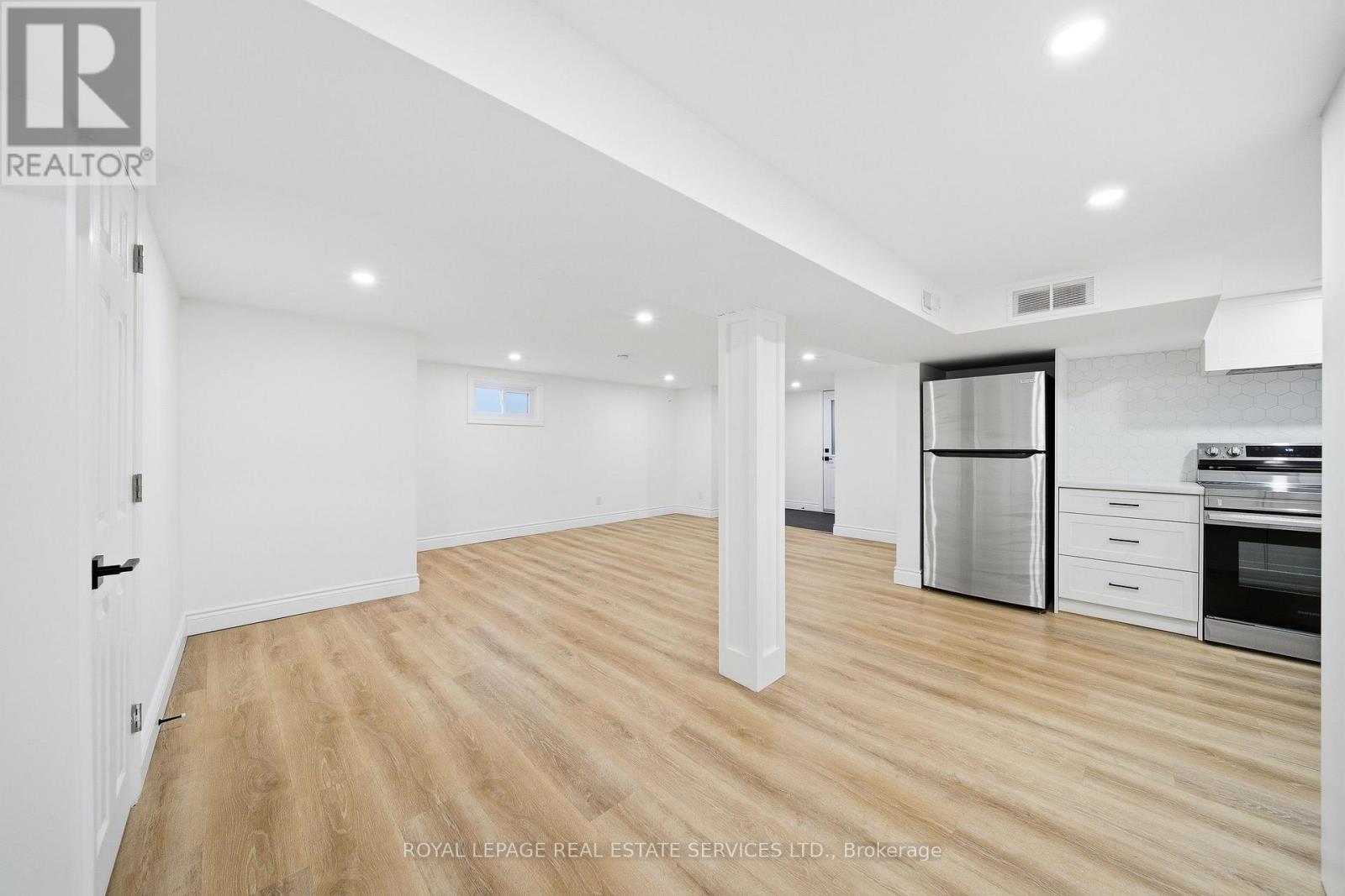 6 Corbett Crescent, Aurora, Ontario  L4G 2G1 - Photo 14 - N12426625