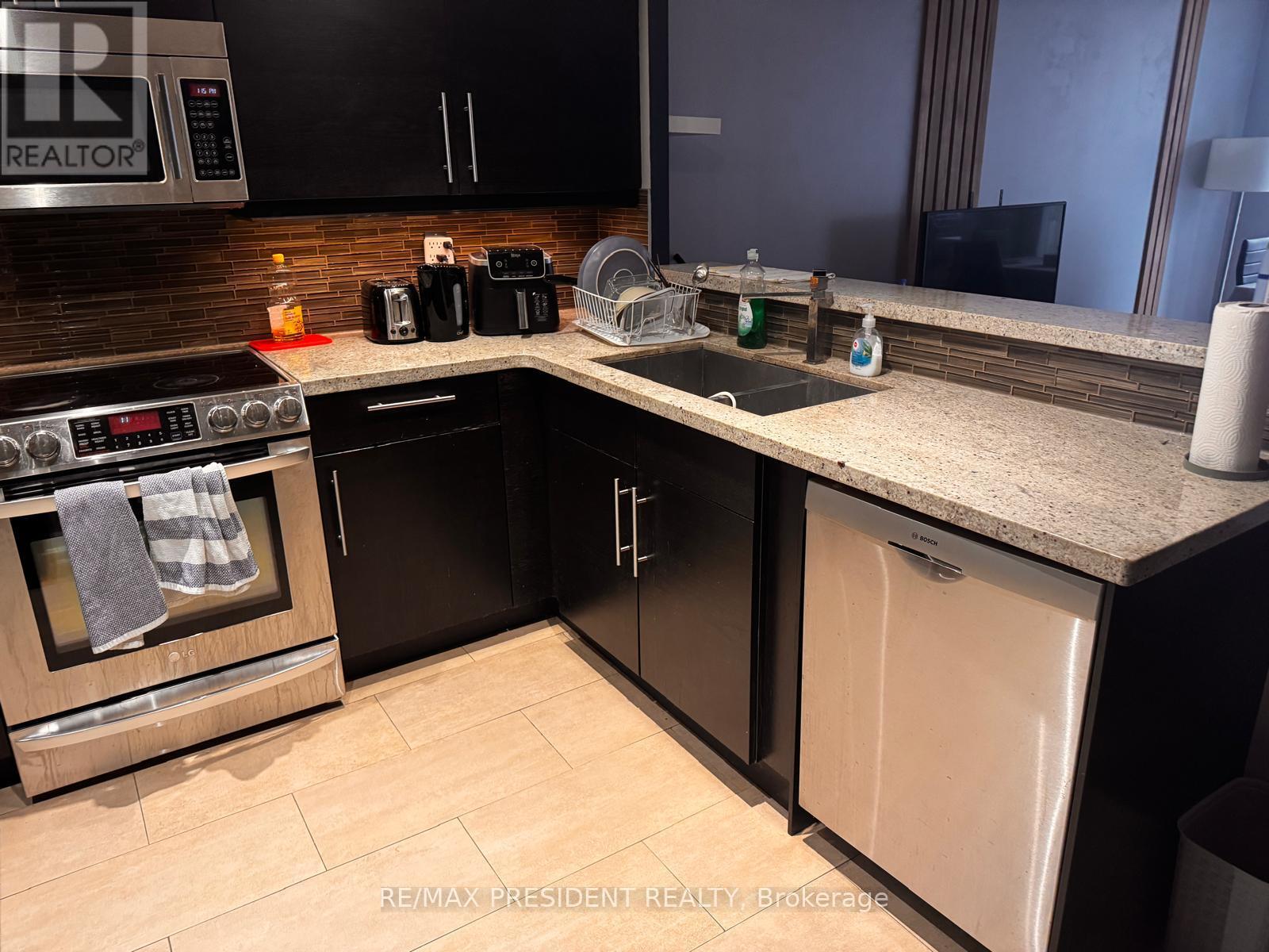 216 - 60 Homewood Avenue, Toronto (Cabbagetown-South St. James Town), Ontario  M4Y 2X4 - Photo 2 - C12632178