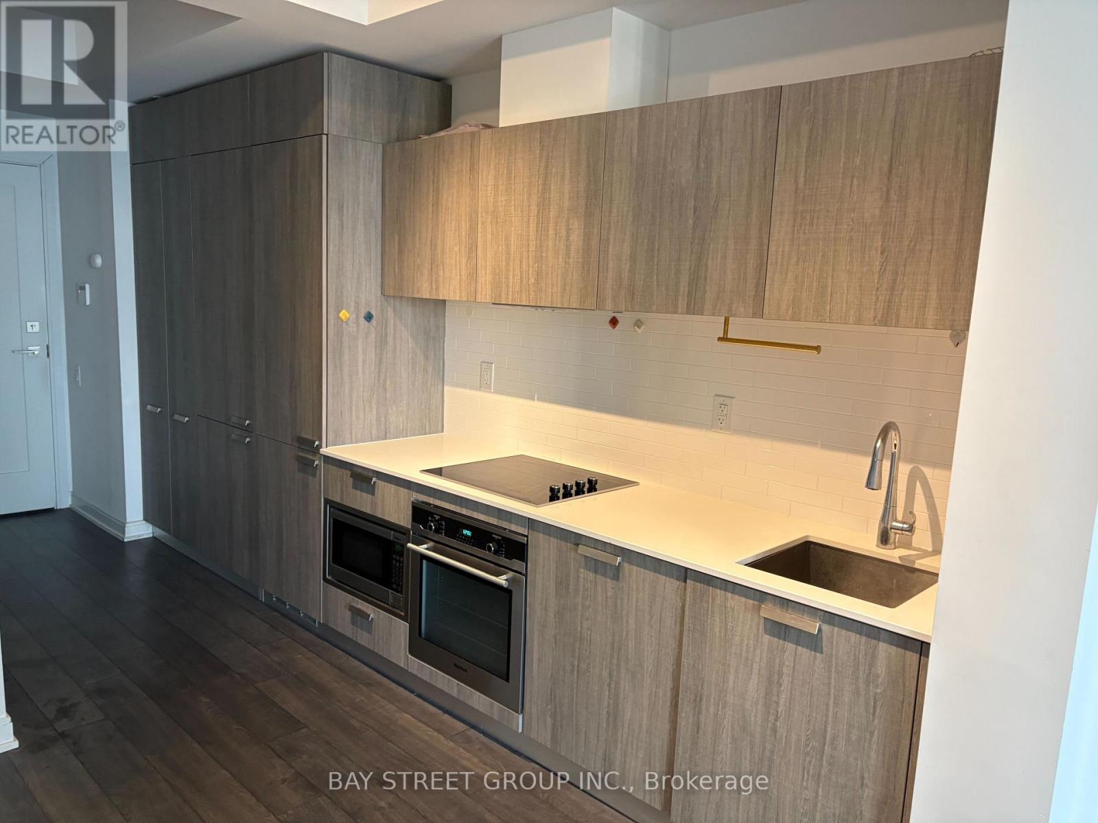 3908 - 50 Charles Street E, Toronto, Ontario M4Y 0C3 - Photo 2 - C12632186