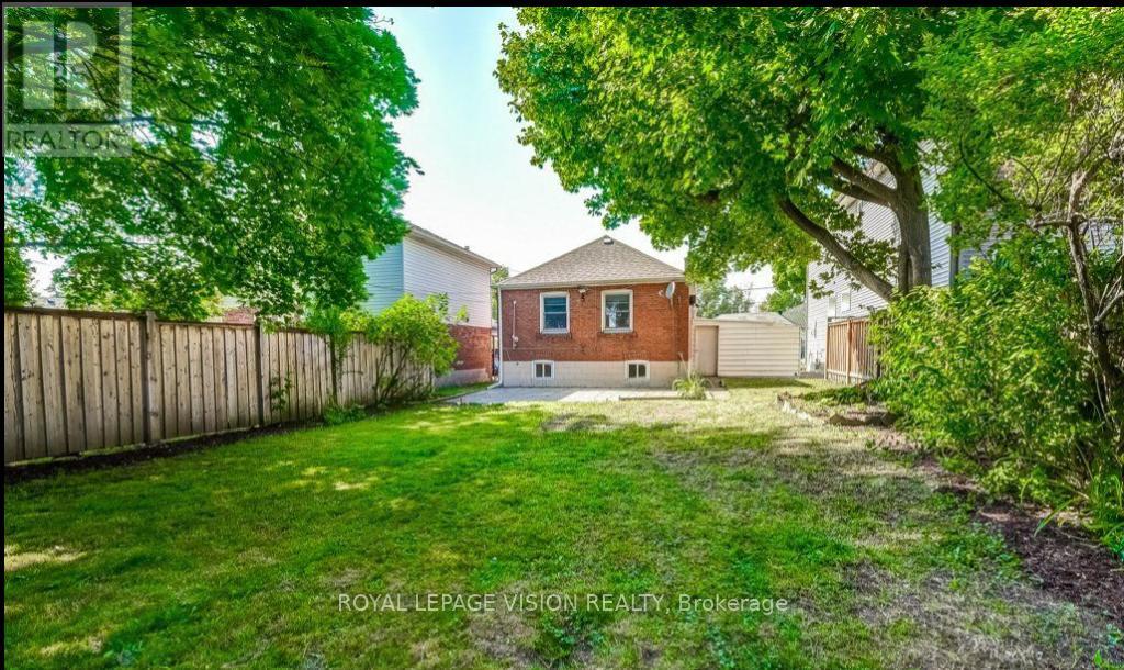 Main Floor - 17 Dyson Boulevard, Toronto, Ontario  M1R 1A9 - Photo 10 - E12563088