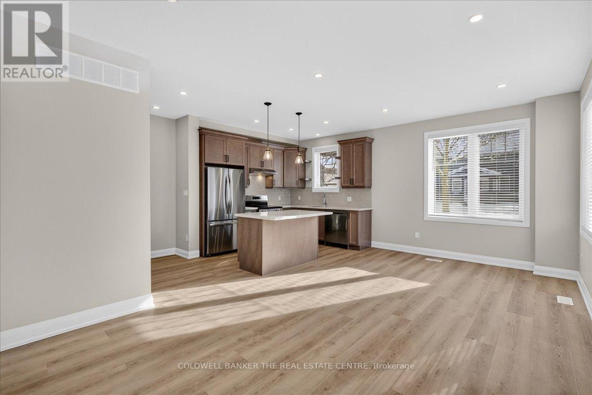 Unit 2 - 361 Queen Street, Newmarket, Ontario  L3Y 2G7 - Photo 10 - N12632162