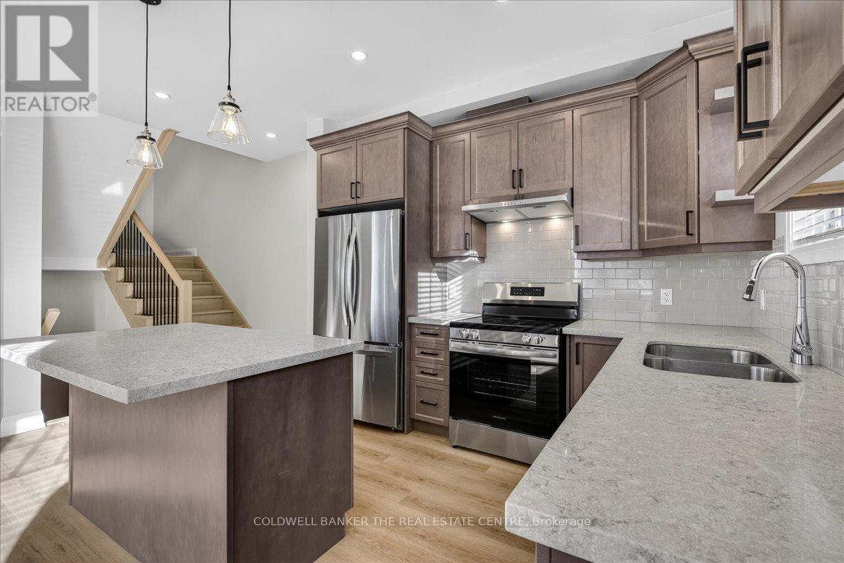 Unit 2 - 361 Queen Street, Newmarket, Ontario  L3Y 2G7 - Photo 13 - N12632162