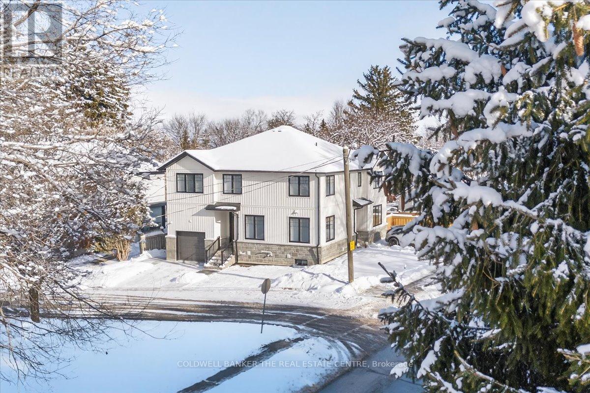 Unit 2 - 361 Queen Street, Newmarket, Ontario  L3Y 2G7 - Photo 2 - N12632162