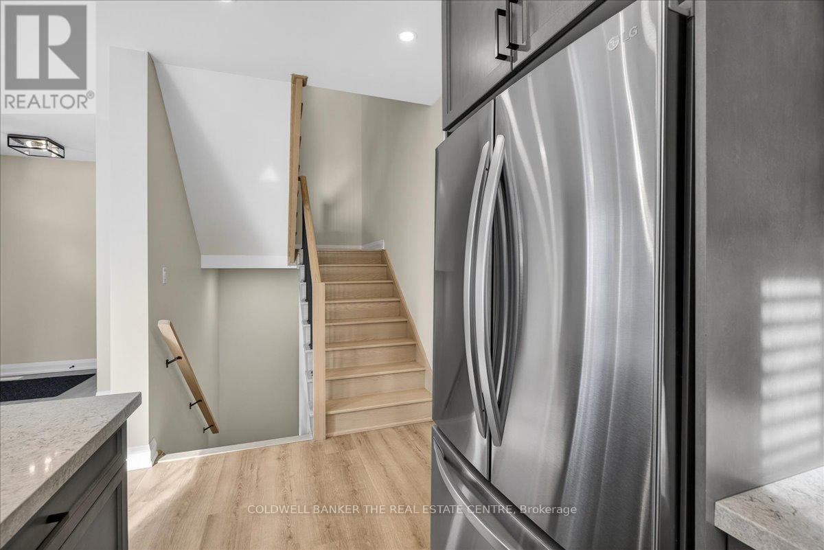 Unit 2 - 361 Queen Street, Newmarket, Ontario  L3Y 2G7 - Photo 20 - N12632162