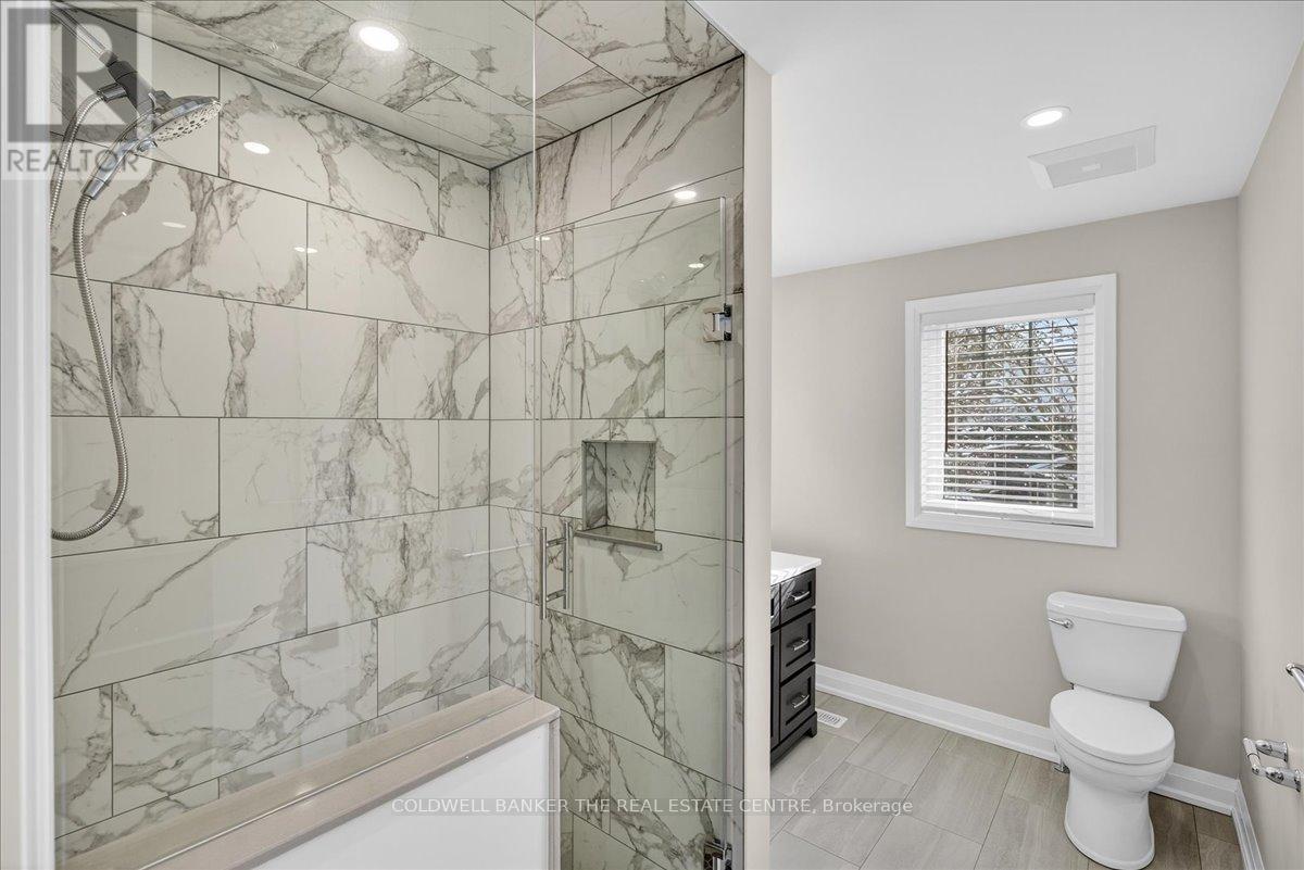 Unit 2 - 361 Queen Street, Newmarket, Ontario  L3Y 2G7 - Photo 23 - N12632162