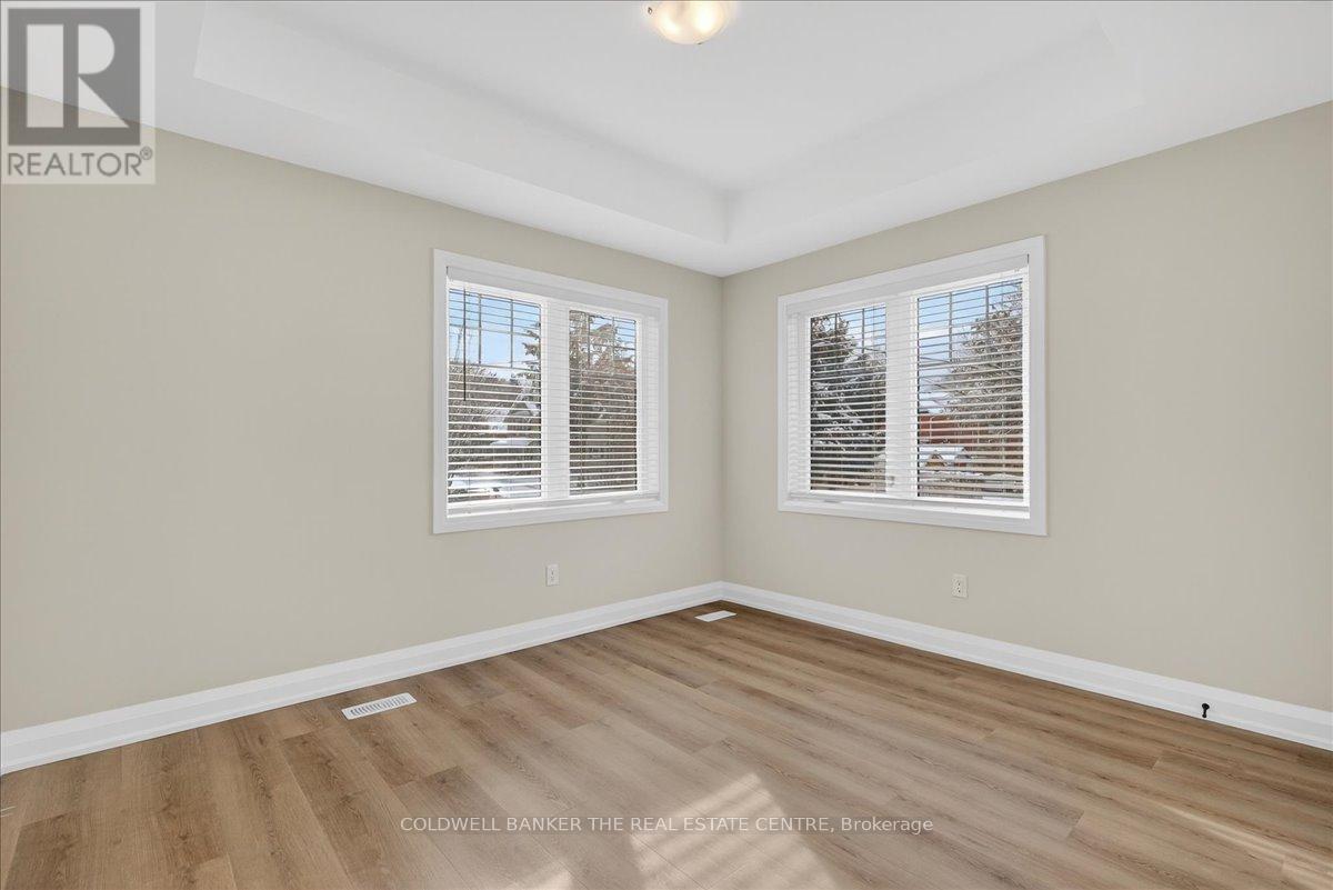 Unit 2 - 361 Queen Street, Newmarket, Ontario  L3Y 2G7 - Photo 30 - N12632162