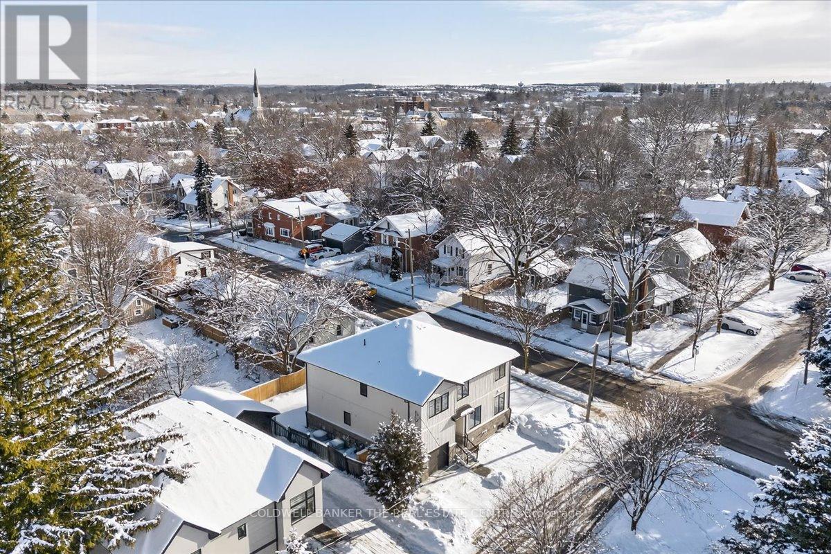 Unit 2 - 361 Queen Street, Newmarket, Ontario  L3Y 2G7 - Photo 43 - N12632162