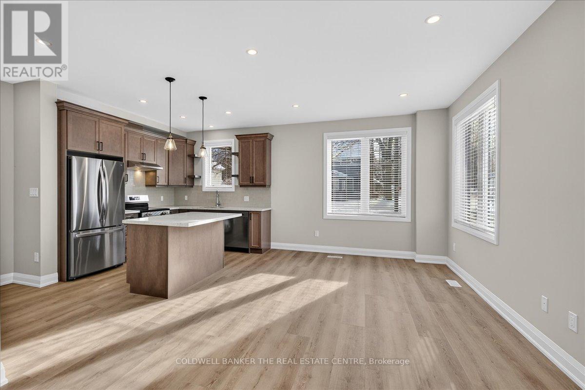 Unit 2 - 361 Queen Street, Newmarket, Ontario  L3Y 2G7 - Photo 9 - N12632162