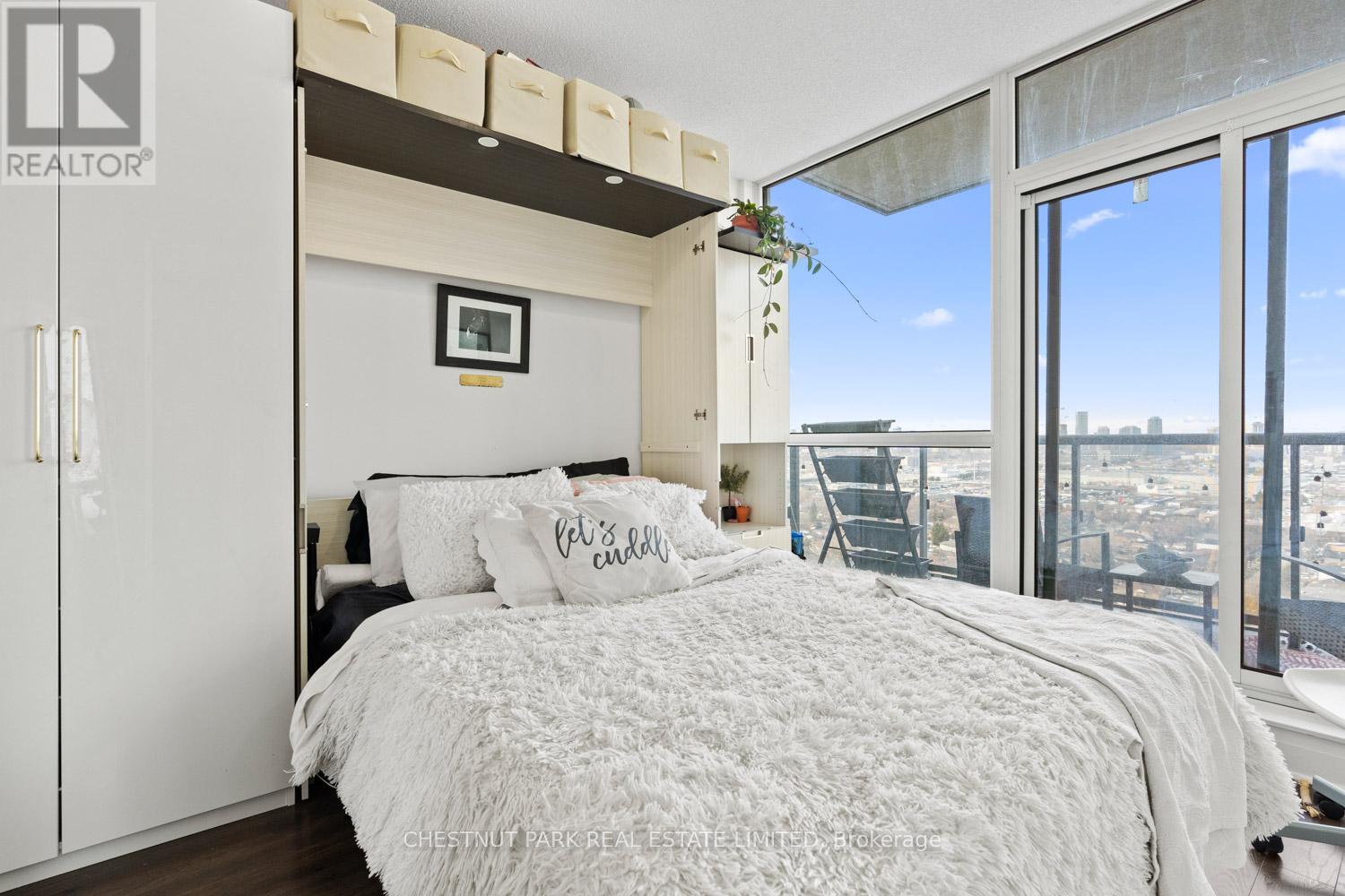 2213 - 17 Zorra Street, Toronto (Islington-City Centre West), Ontario  M8Z 0C8 - Photo 11 - W12632172