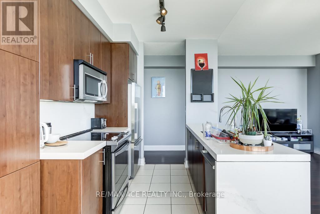 315 - 1060 Sheppard Avenue W, Toronto, Ontario  M3K 2C9 - Photo 18 - W12632184
