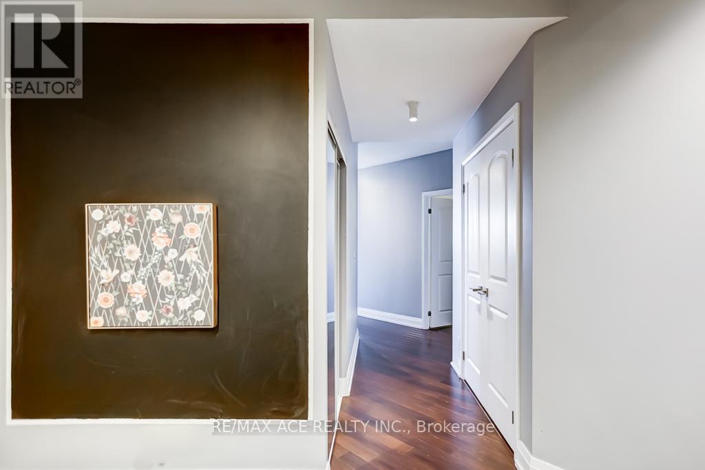 315 - 1060 Sheppard Avenue W, Toronto, Ontario  M3K 2C9 - Photo 7 - W12632184