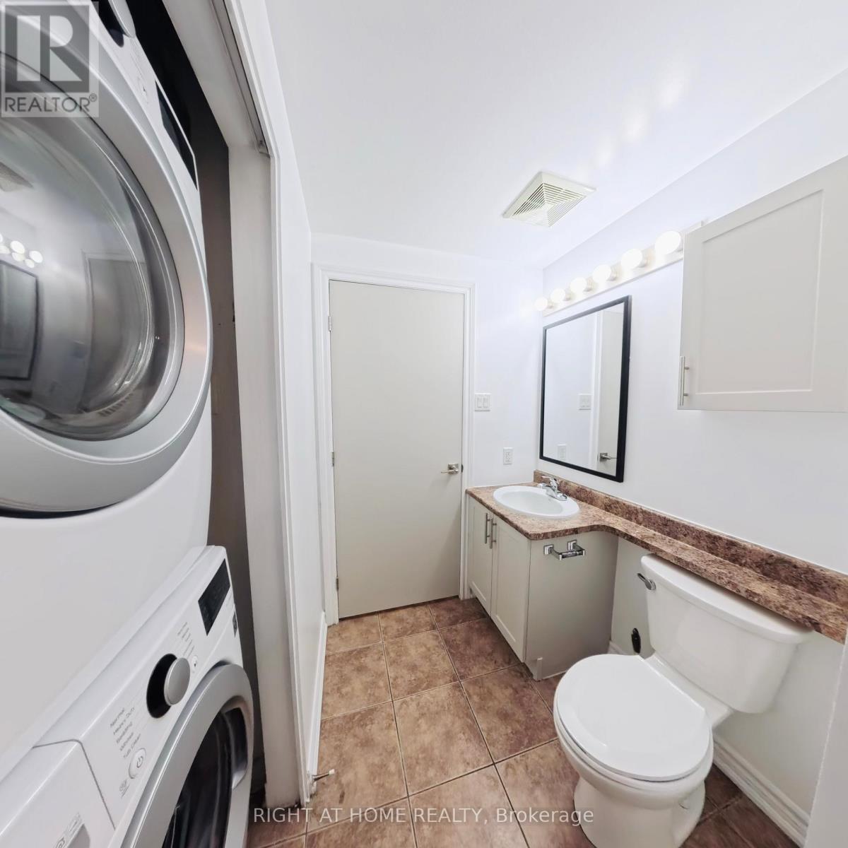 1901 - 234 Rideau Street, Ottawa, Ontario K1N 0A9 - Photo 14 - X12632210