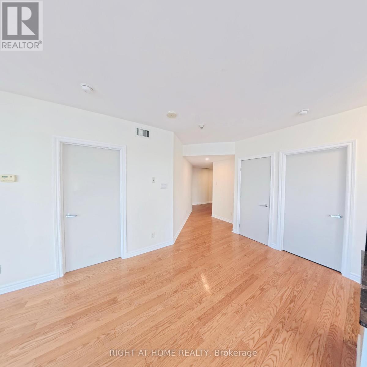 1901 - 234 Rideau Street, Ottawa, Ontario K1N 0A9 - Photo 7 - X12632210