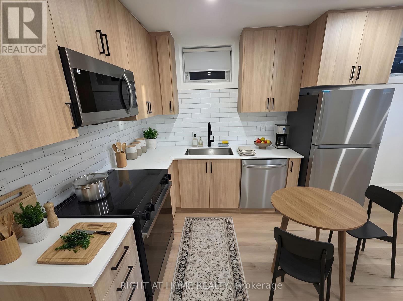 BF - 55 CAMBERWELL ROAD, Toronto, Ontario