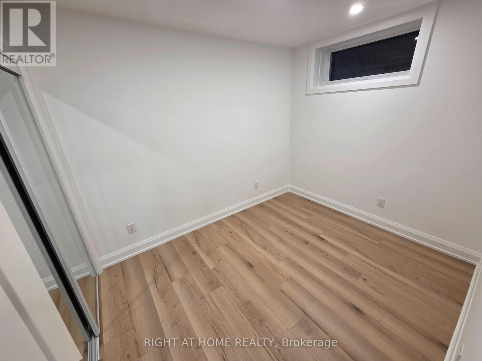 Bf - 55 Camberwell Road, Toronto, Ontario  M6C 3E7 - Photo 7 - C12631680