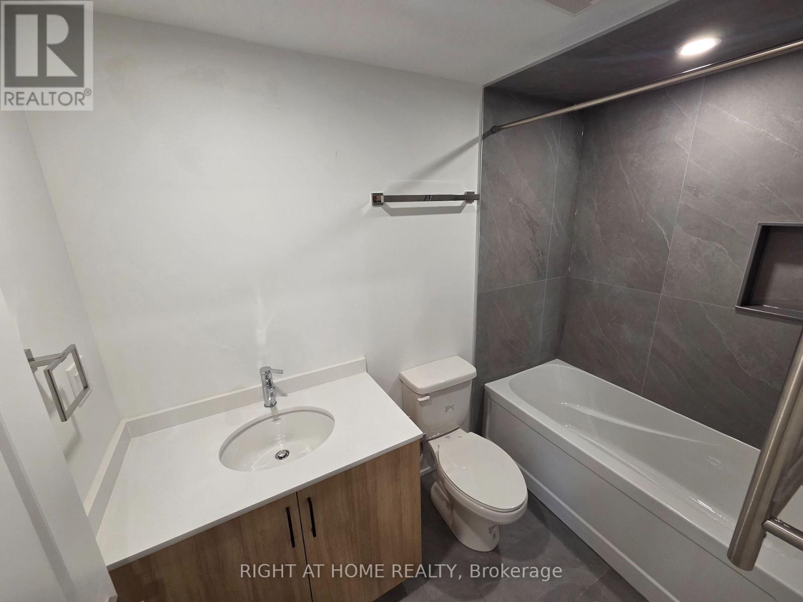 Bf - 55 Camberwell Road, Toronto, Ontario  M6C 3E7 - Photo 10 - C12631680