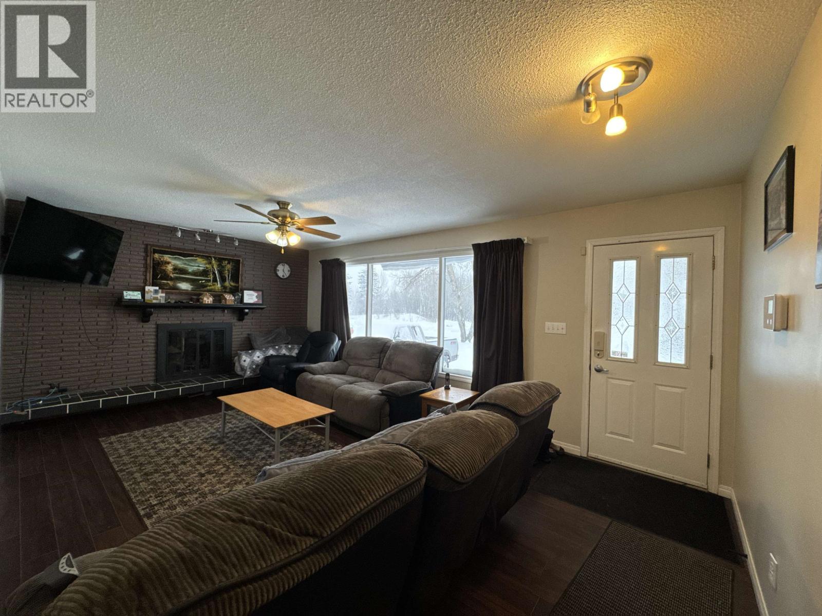 9908 111 Avenue, Fort St. John, British Columbia  V1J 2V1 - Photo 6 - R3073660