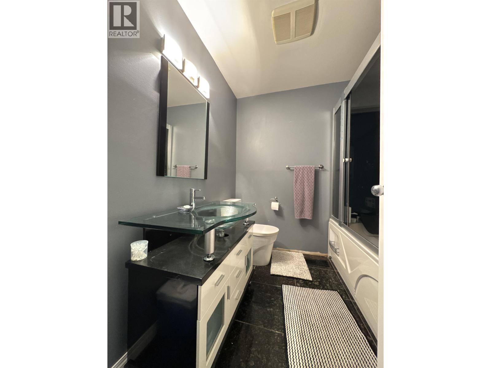 9908 111 Avenue, Fort St. John, British Columbia  V1J 2V1 - Photo 7 - R3073660