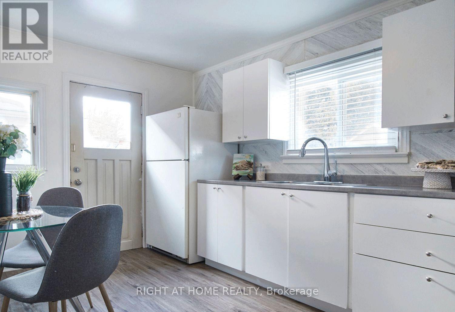 Main - 124 Agnes Street, Oshawa, Ontario  L1G 1V4 - Photo 7 - E12632208