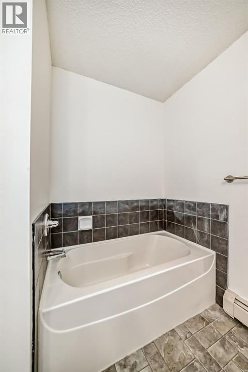 8, 220 Village Terrace Sw, Calgary, Alberta  T3H 2L4 - Photo 29 - A2252655