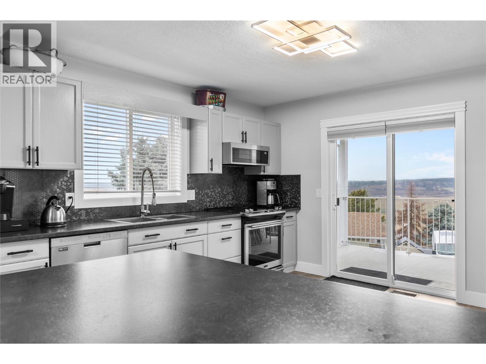 6427 Spencer Road, Kelowna, British Columbia  V1X 7T6 - Photo 19 - 10365587