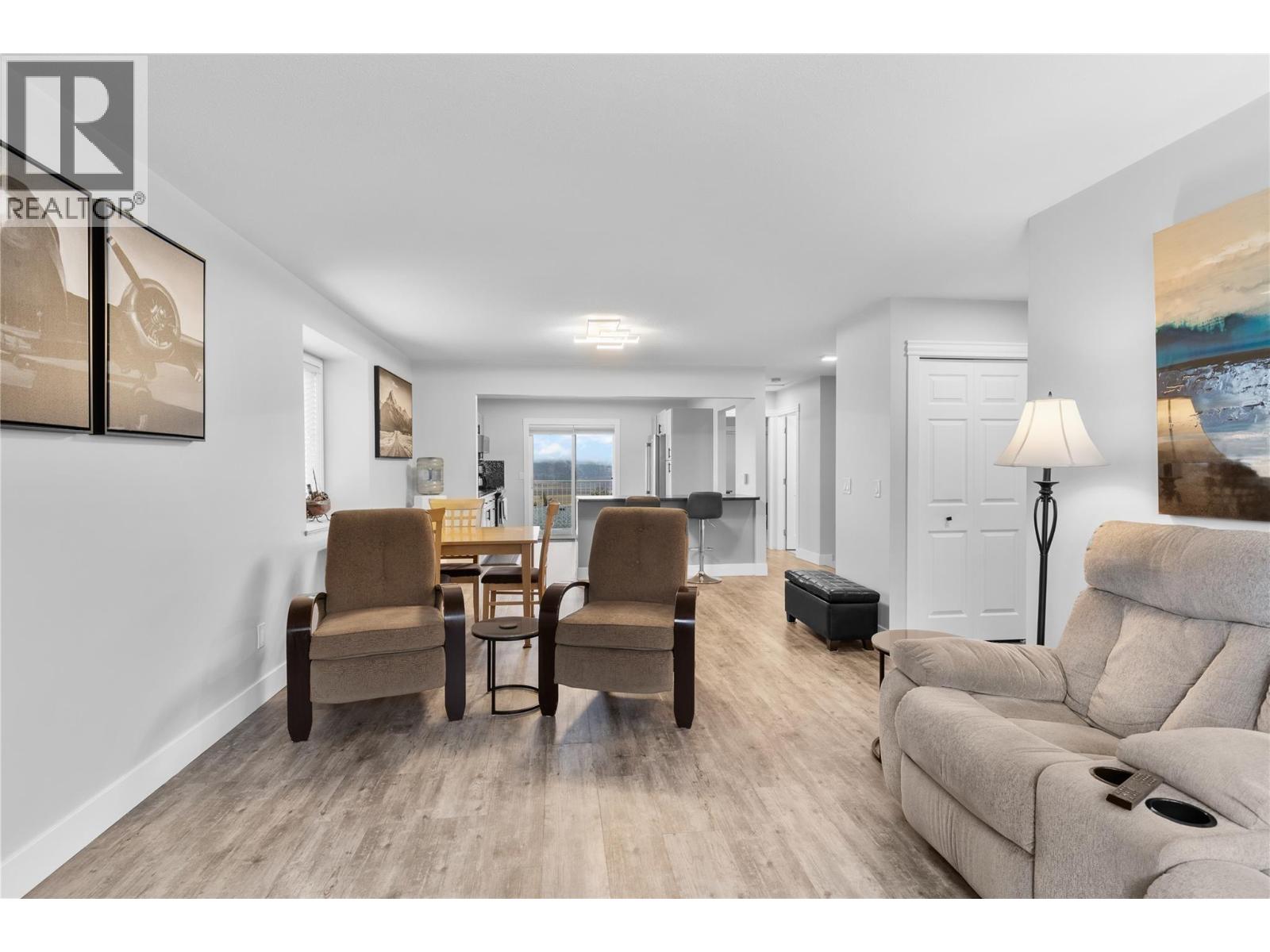 6427 Spencer Road, Kelowna, British Columbia  V1X 7T6 - Photo 12 - 10365587