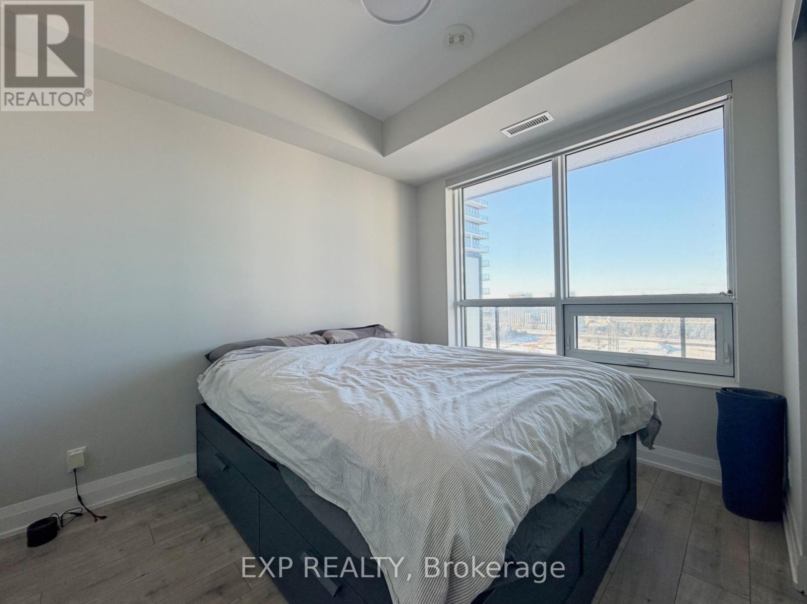 1807 - 18 Water Walk Drive, Markham, Ontario  L3R 6L5 - Photo 7 - N12632202