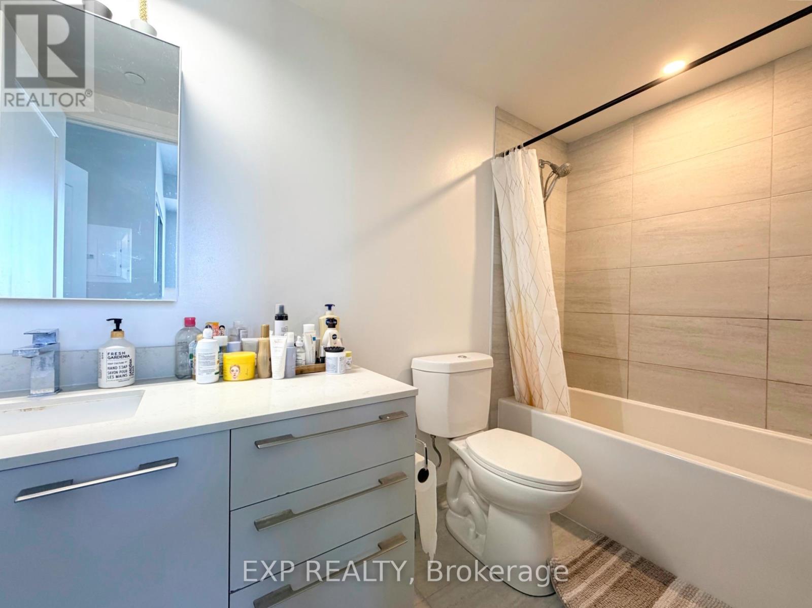 1807 - 18 Water Walk Drive, Markham, Ontario  L3R 6L5 - Photo 8 - N12632202