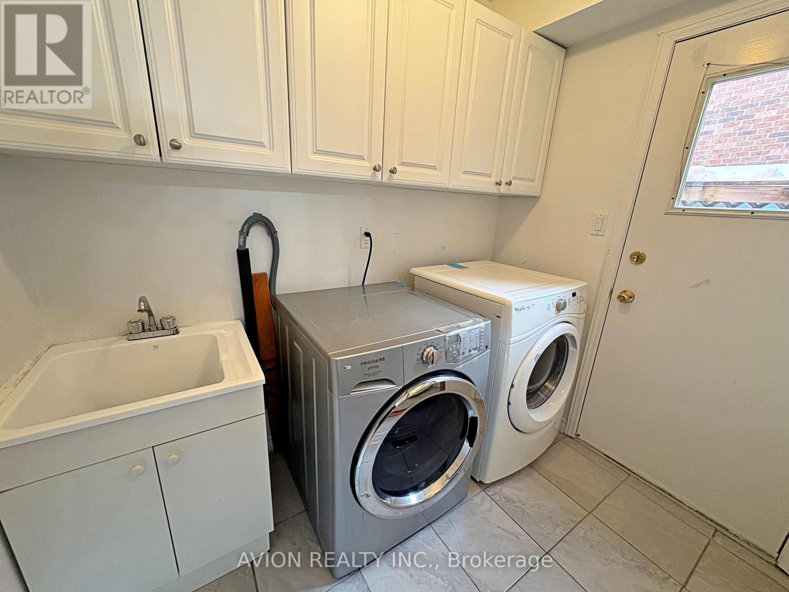 90 Penny Crescent, Markham, Ontario  L3P 5X6 - Photo 19 - N12632218