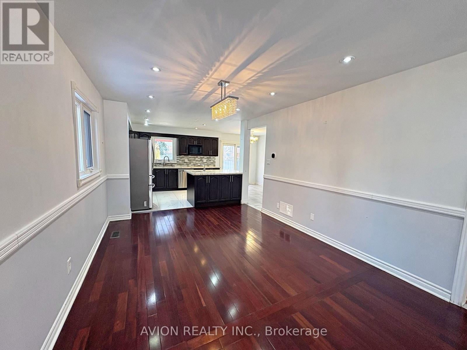 90 Penny Crescent, Markham, Ontario  L3P 5X6 - Photo 6 - N12632218