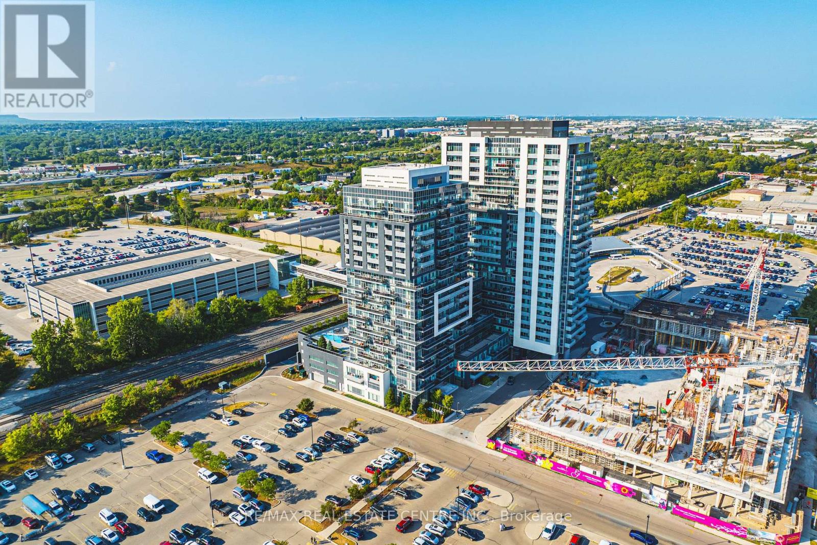 2001 - 2081 FAIRVIEW STREET, Burlington, Ontario