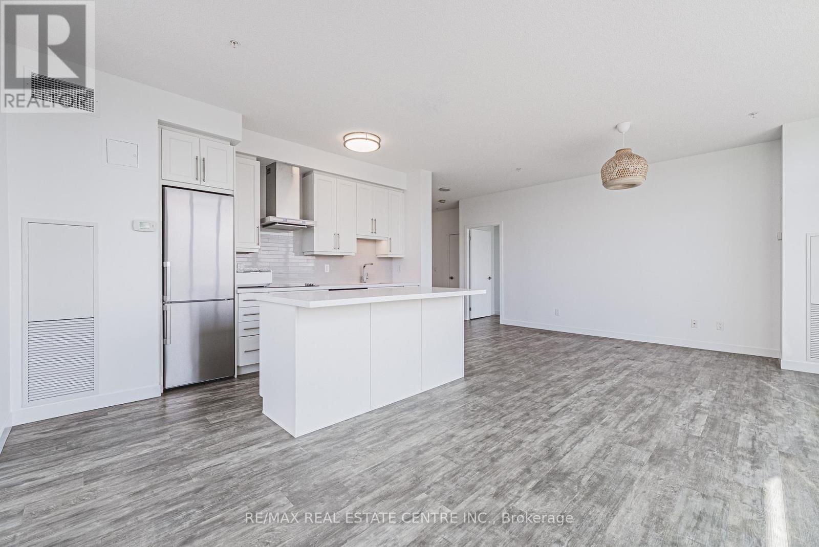 2001 - 2081 Fairview Street, Burlington, Ontario  L7R 0E4 - Photo 12 - W12632214