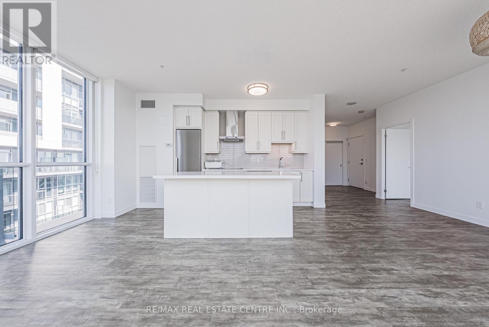 2001 - 2081 Fairview Street, Burlington, Ontario  L7R 0E4 - Photo 13 - W12632214