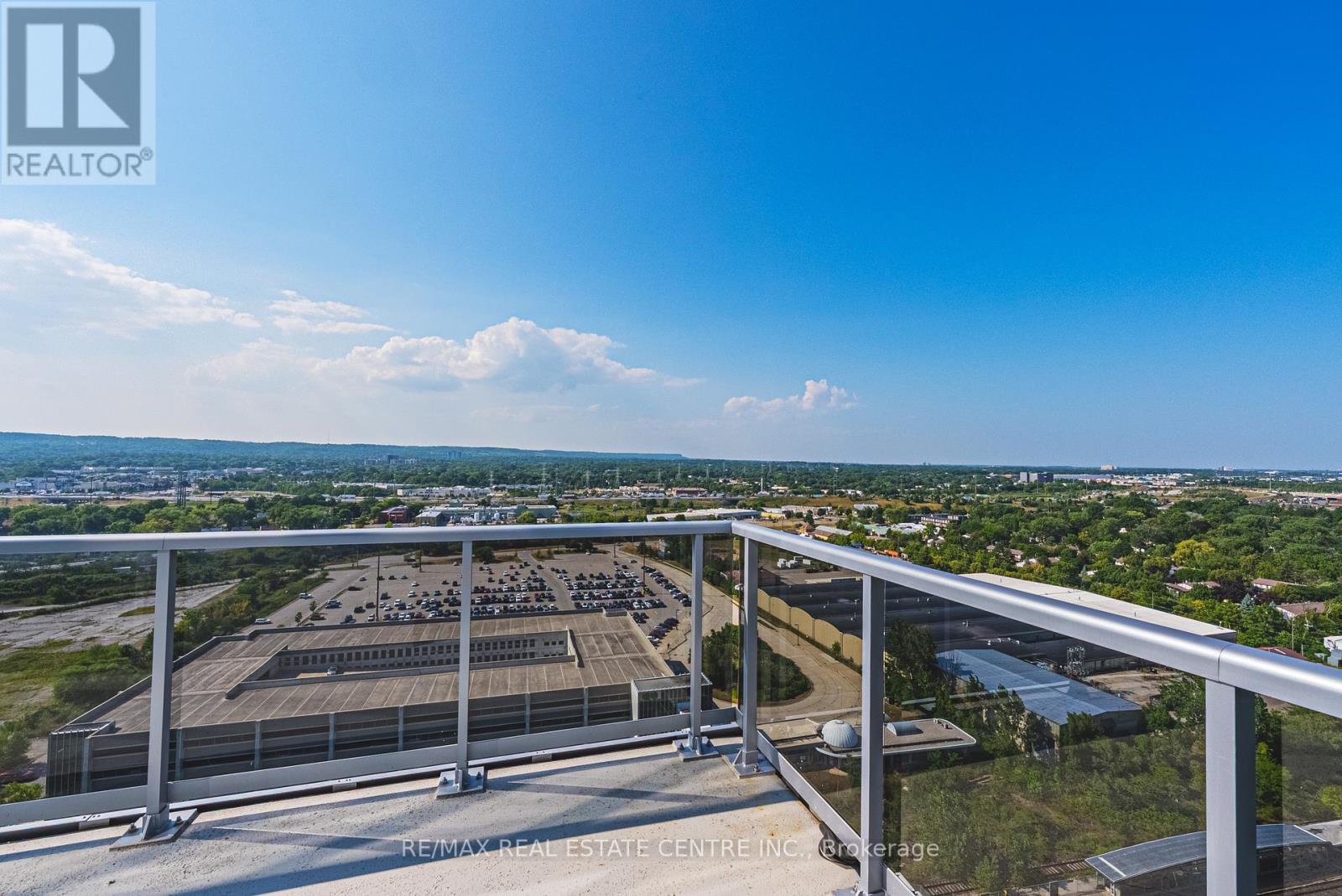 2001 - 2081 Fairview Street, Burlington, Ontario  L7R 0E4 - Photo 24 - W12632214