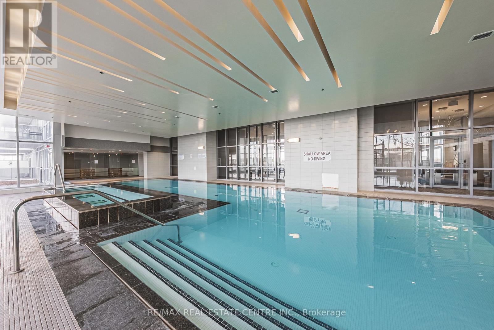 2001 - 2081 Fairview Street, Burlington, Ontario  L7R 0E4 - Photo 38 - W12632214