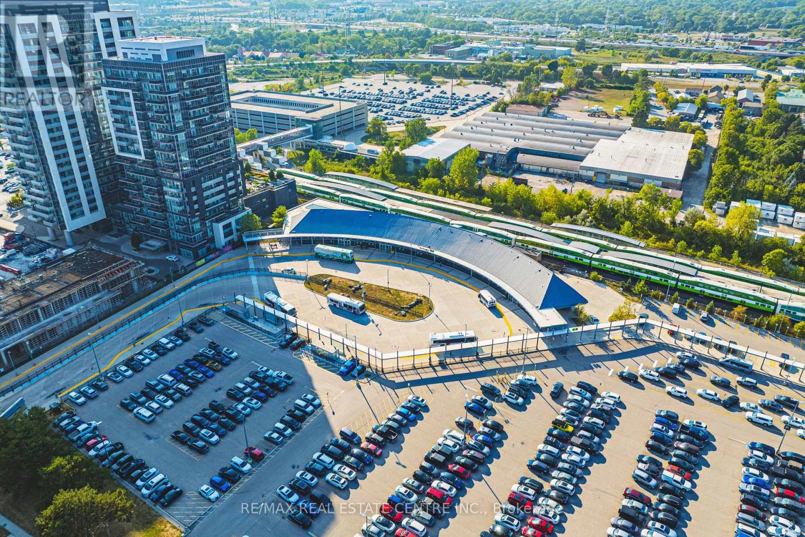 2001 - 2081 Fairview Street, Burlington, Ontario  L7R 0E4 - Photo 45 - W12632214