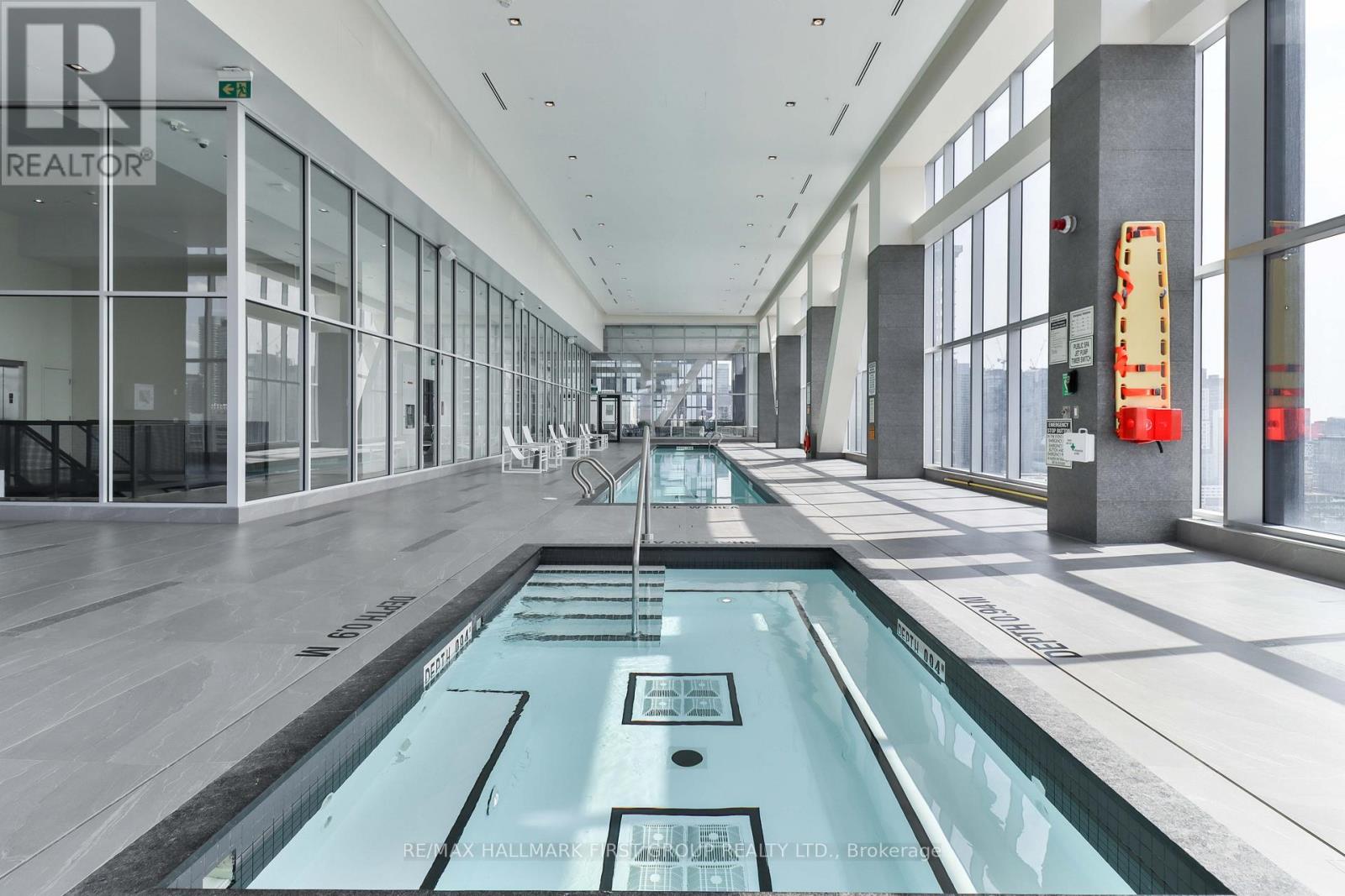 2402 - 488 University Avenue, Toronto, Ontario  M5G 0C1 - Photo 41 - C12632242