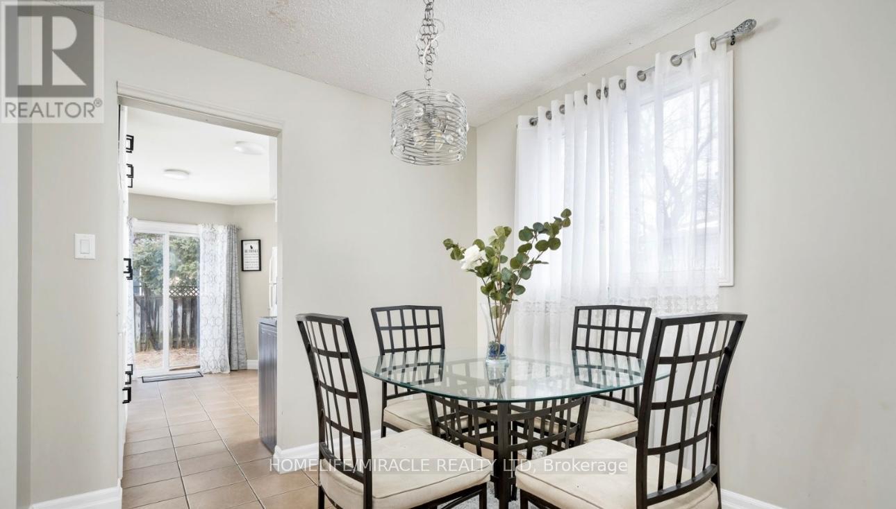 44 Glovers Road, Oshawa, Ontario  L1G 3X9 - Photo 4 - E12630328