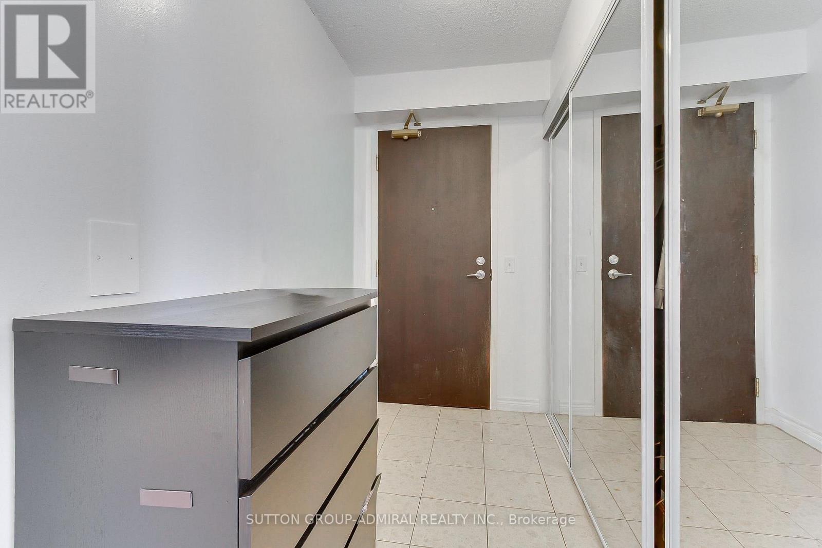 3615 - 30 Grand Trunk Crescent, Toronto, Ontario M5J 3A4 - Photo 9 - C12632262