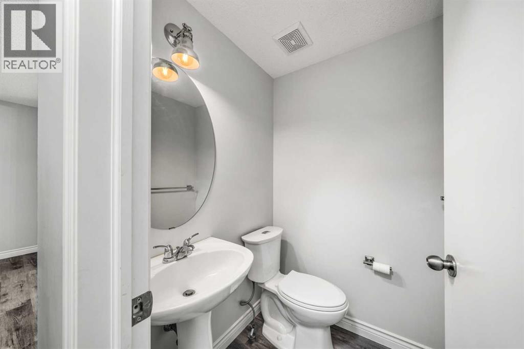 130 Promenade Way Se, Calgary, Alberta  T2Z 4E8 - Photo 13 - A2268543