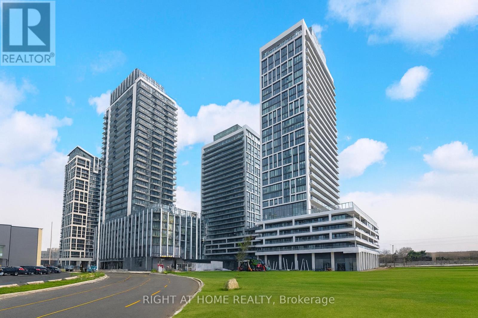 2718 - 8960 Jane Street, Vaughan, Ontario  L4K 0N9 - Photo 6 - N12632264