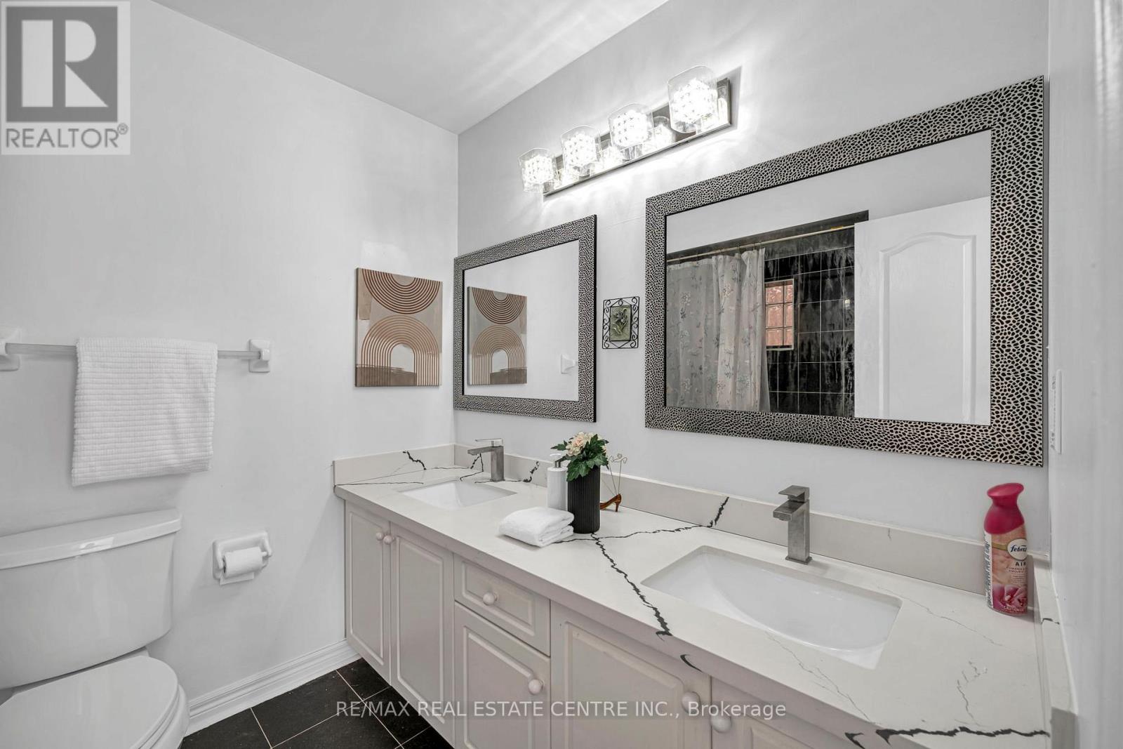 47 Brickyard Way N, Brampton, Ontario  L6V 4L6 - Photo 15 - W12632234