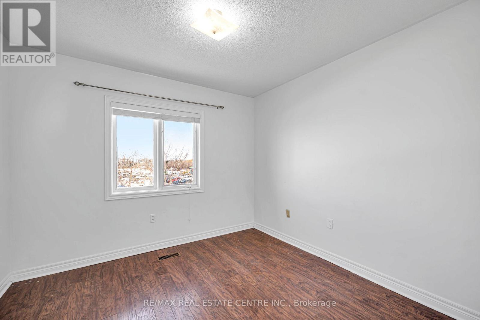 47 Brickyard Way N, Brampton, Ontario  L6V 4L6 - Photo 16 - W12632234