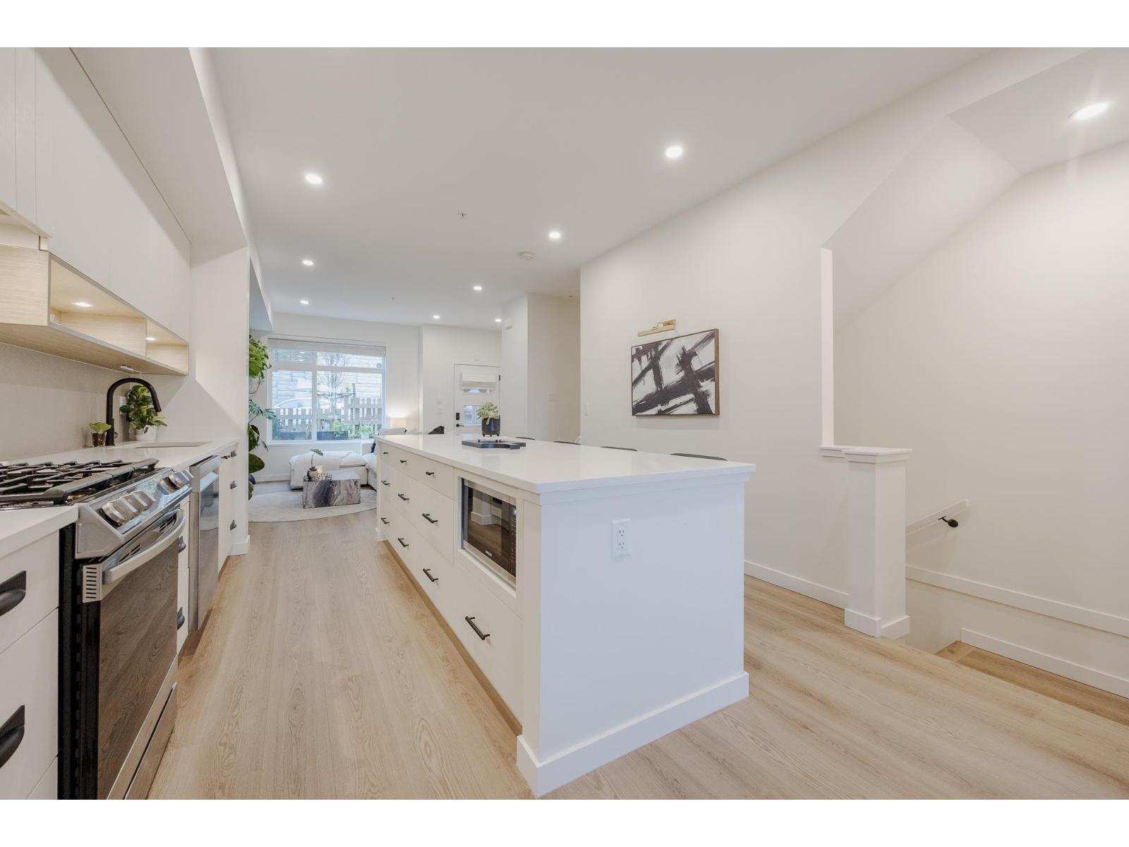 10 33929 Barker Court, Mission, British Columbia  V2V 0K2 - Photo 6 - R3071393