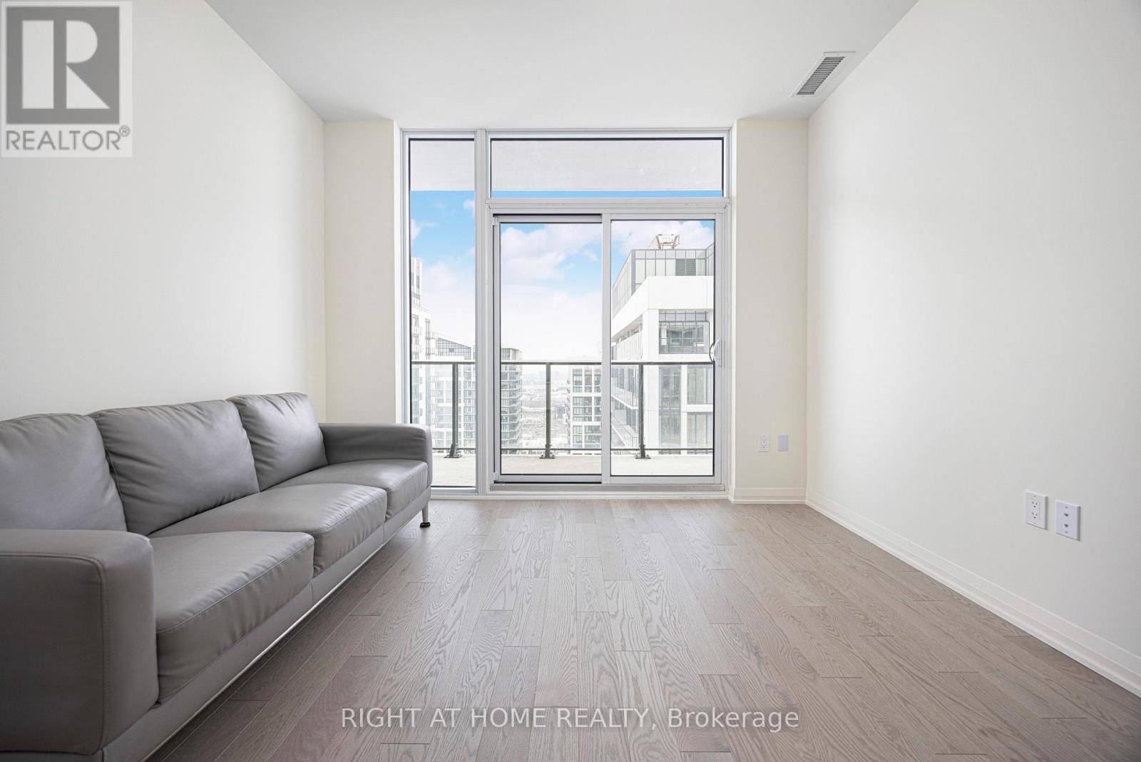 2718 - 8960 Jane Street, Vaughan, Ontario  L4K 0N9 - Photo 12 - N12632264