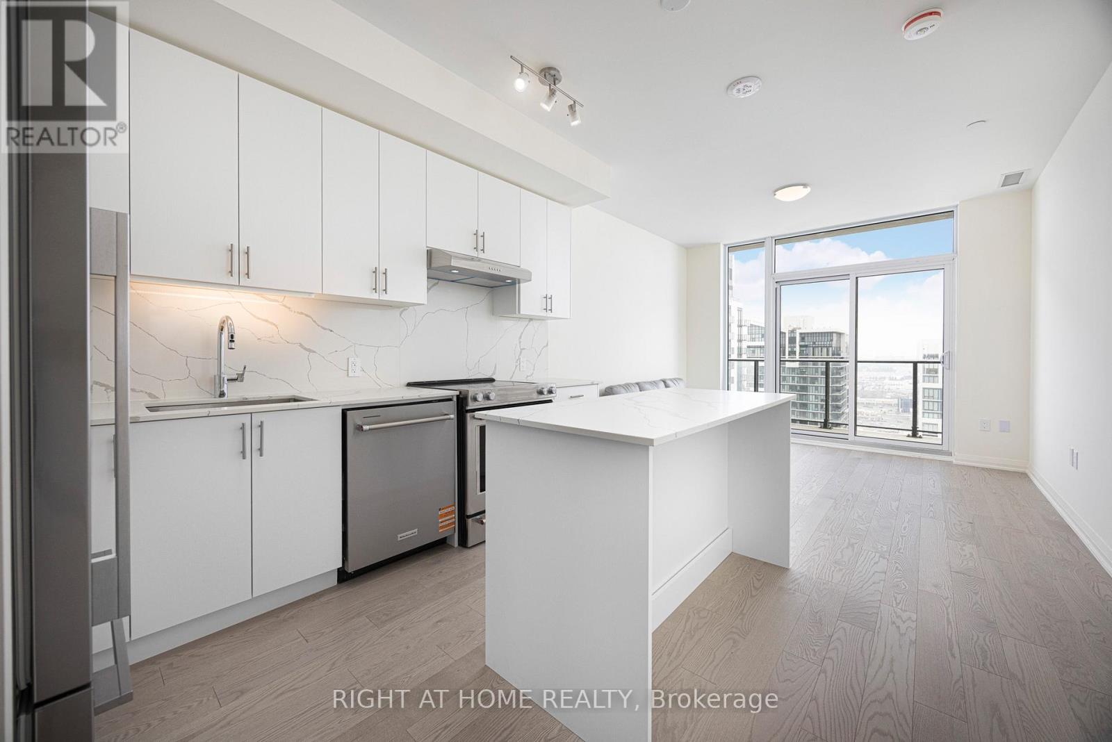 2718 - 8960 Jane Street, Vaughan, Ontario  L4K 0N9 - Photo 8 - N12632264